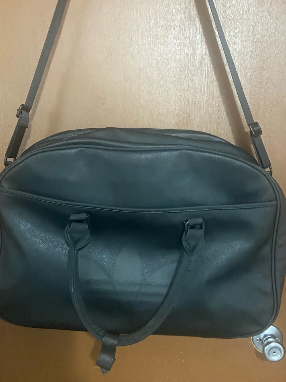 Men's Black Travel Duffel Bag with Adjustable Strap